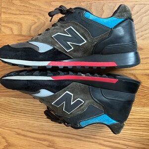 New Balance 577 Men’s colorful sneakers size 9